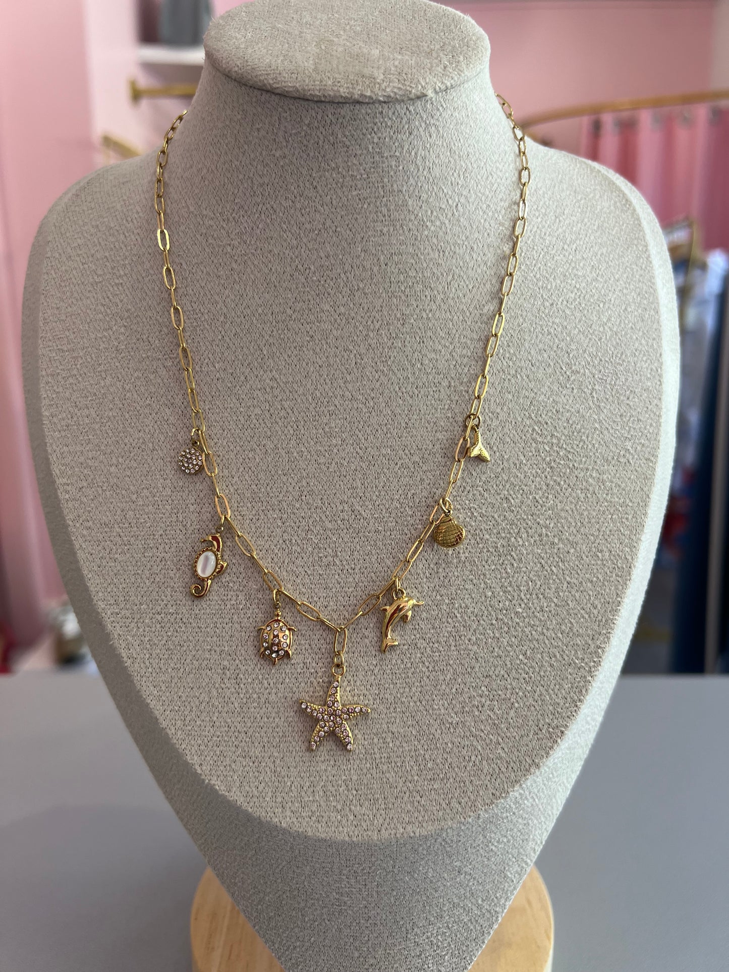 Collier ocean