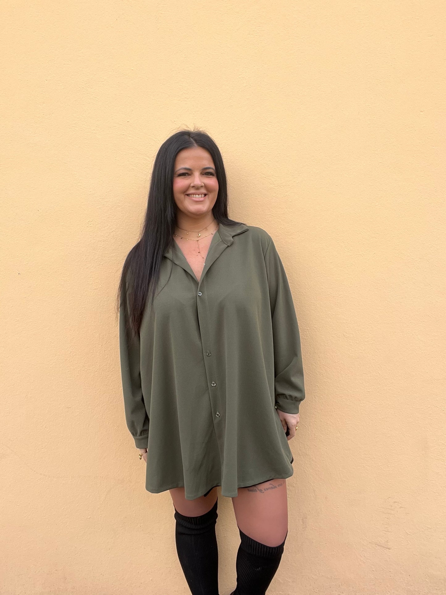 Chemise Tacha grande taille kaki plissée dos