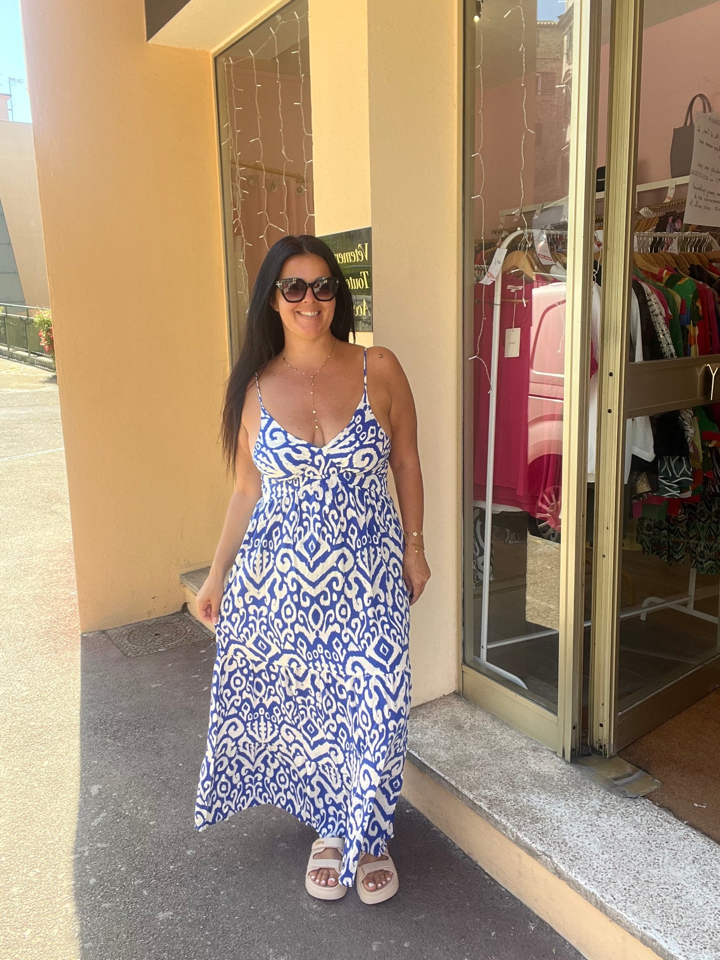 Robe Sara