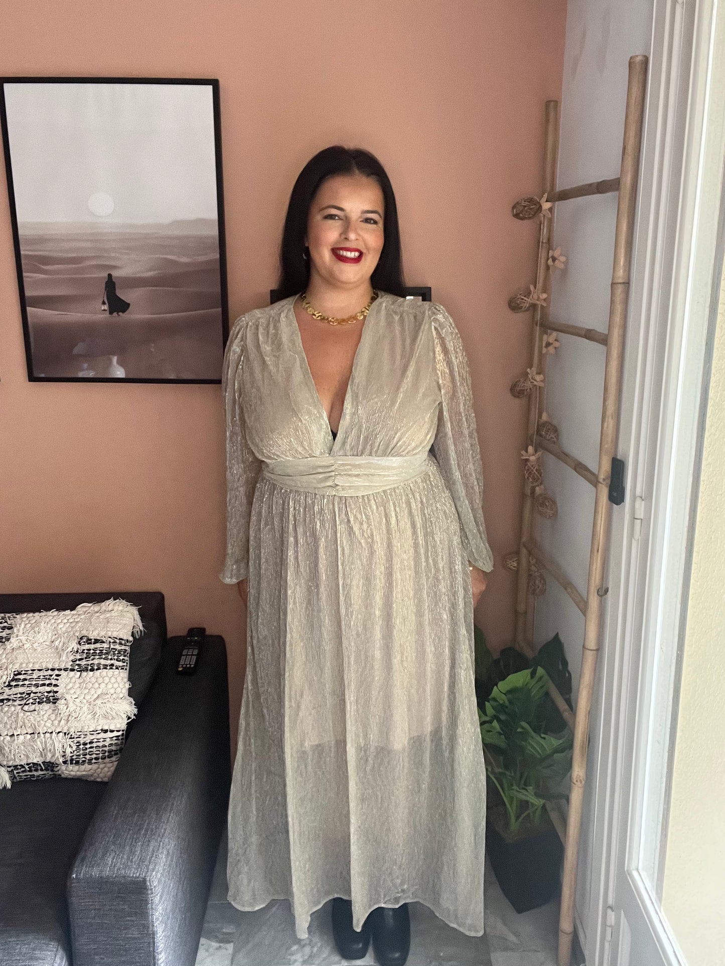 Robe dorée scintillante