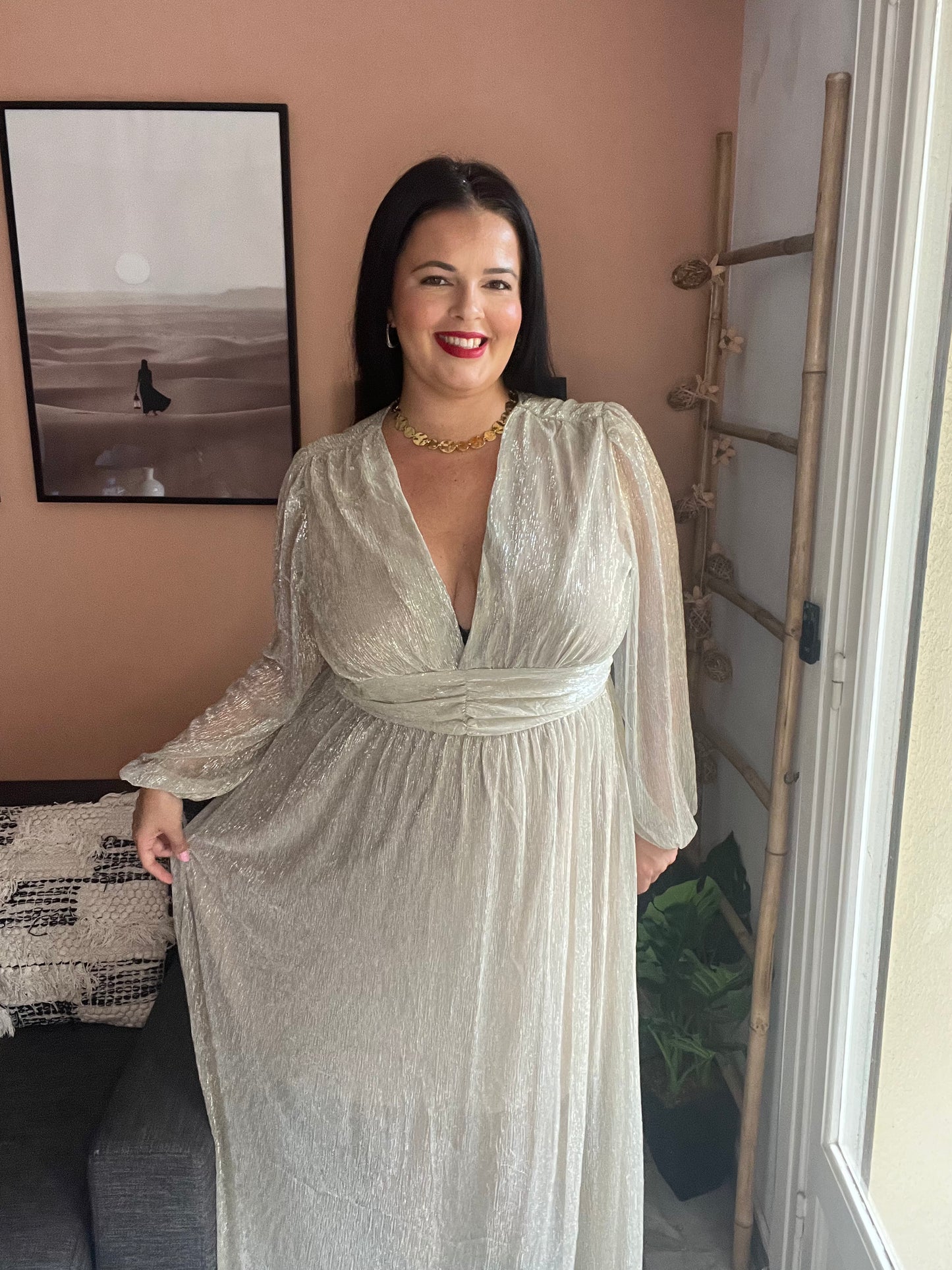 Robe dorée scintillante