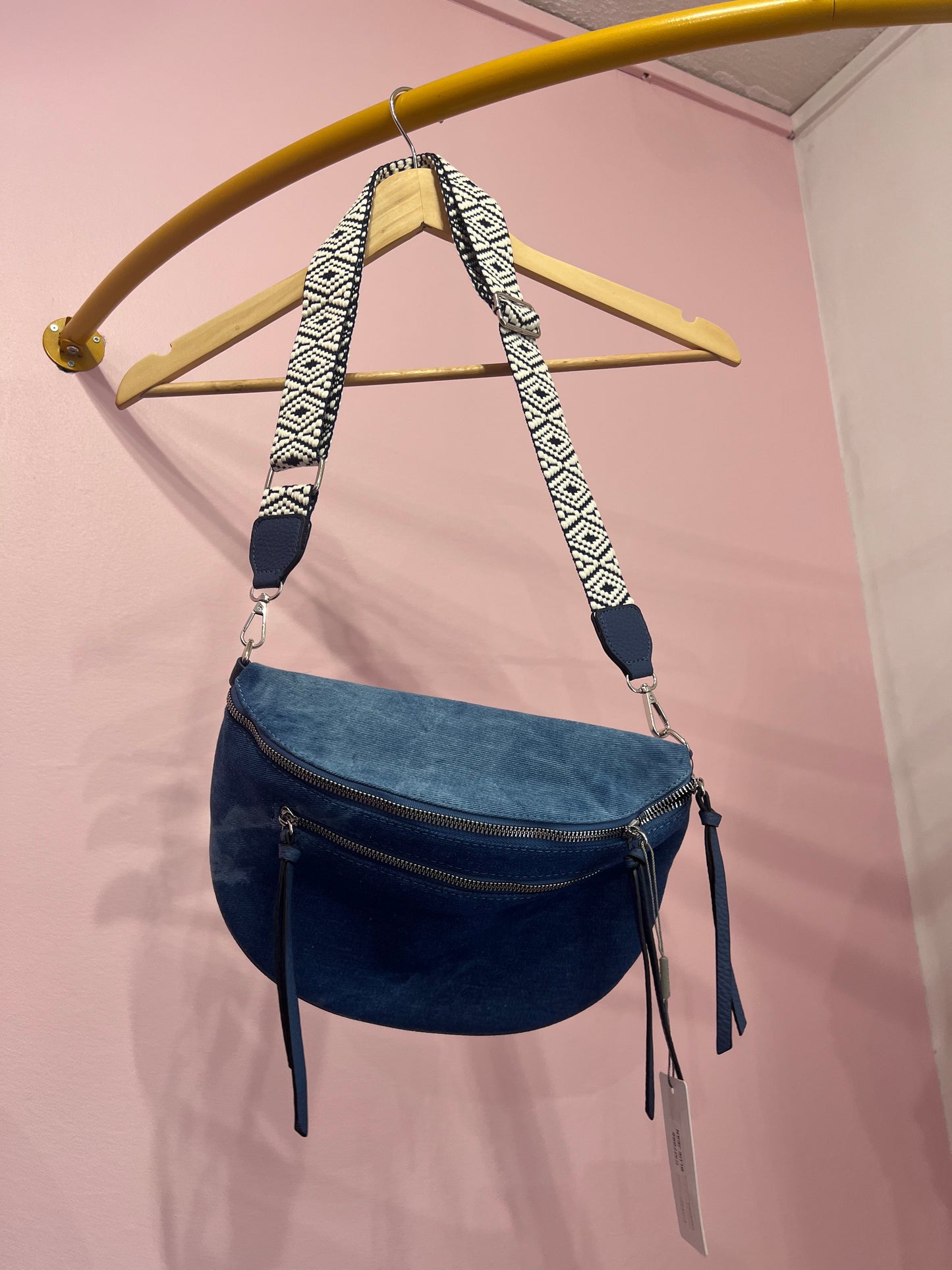 Banane double poche bleue foncée