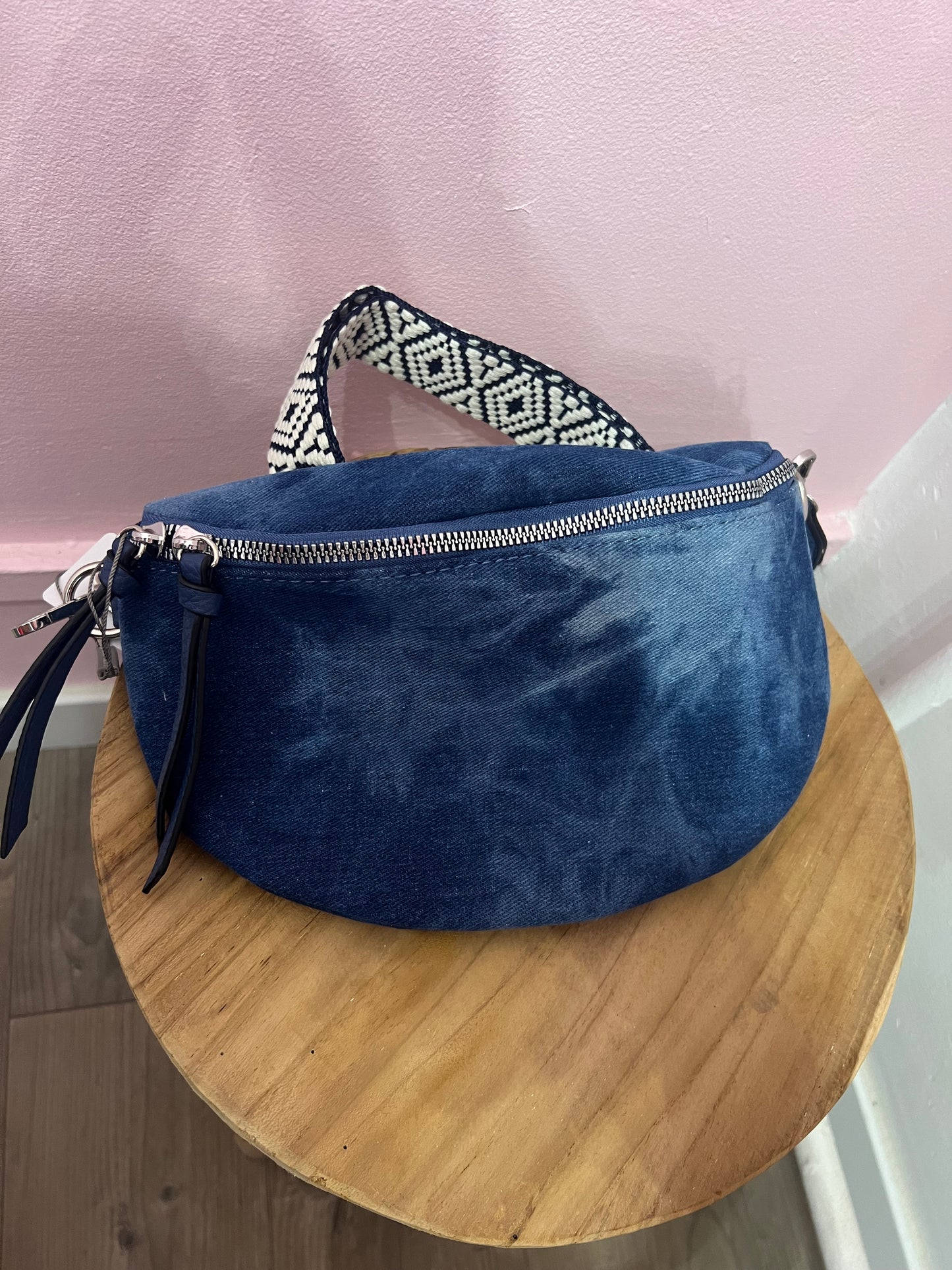 Banane bleue foncée