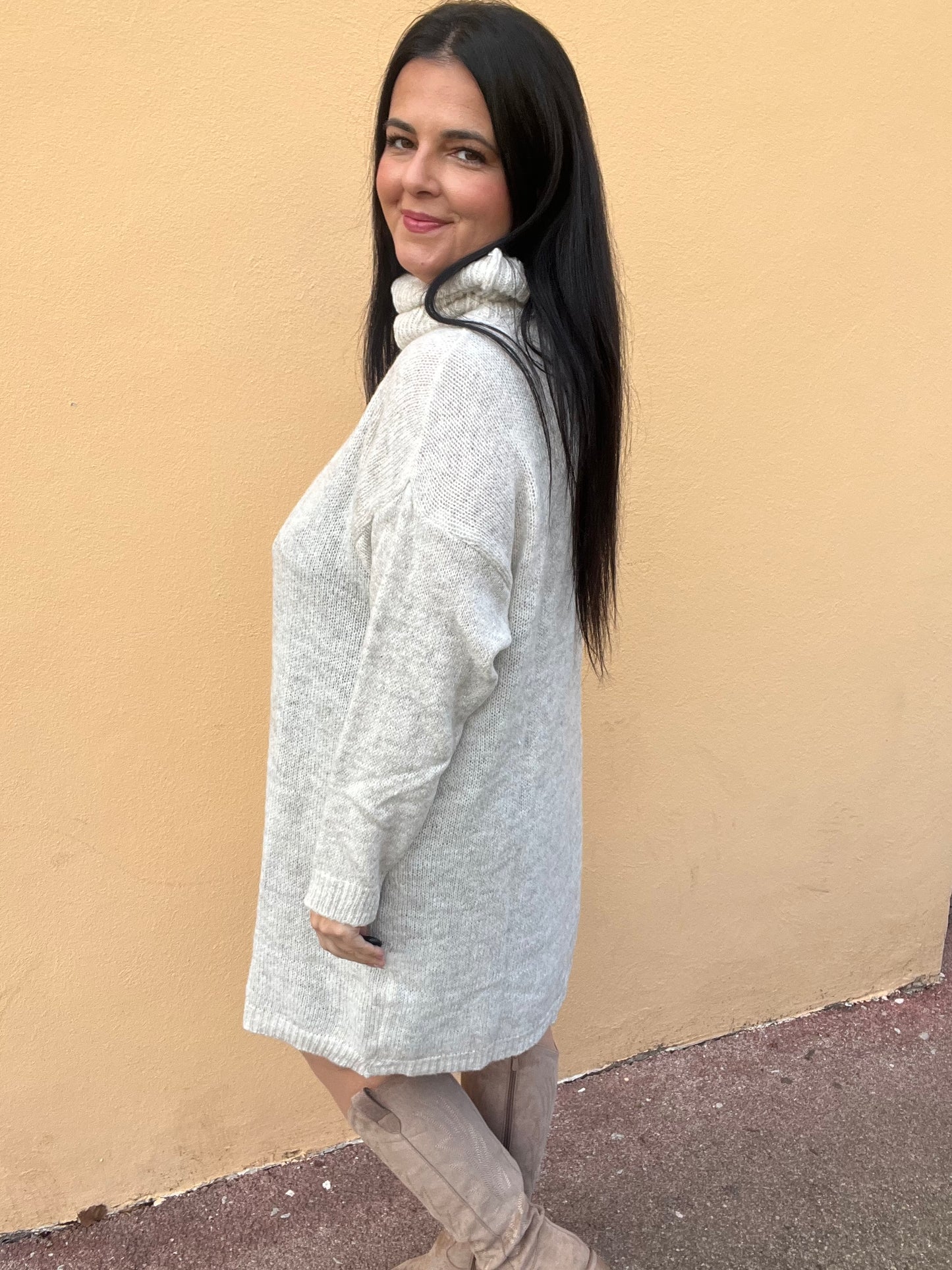 Robe pull grande taille col roulé