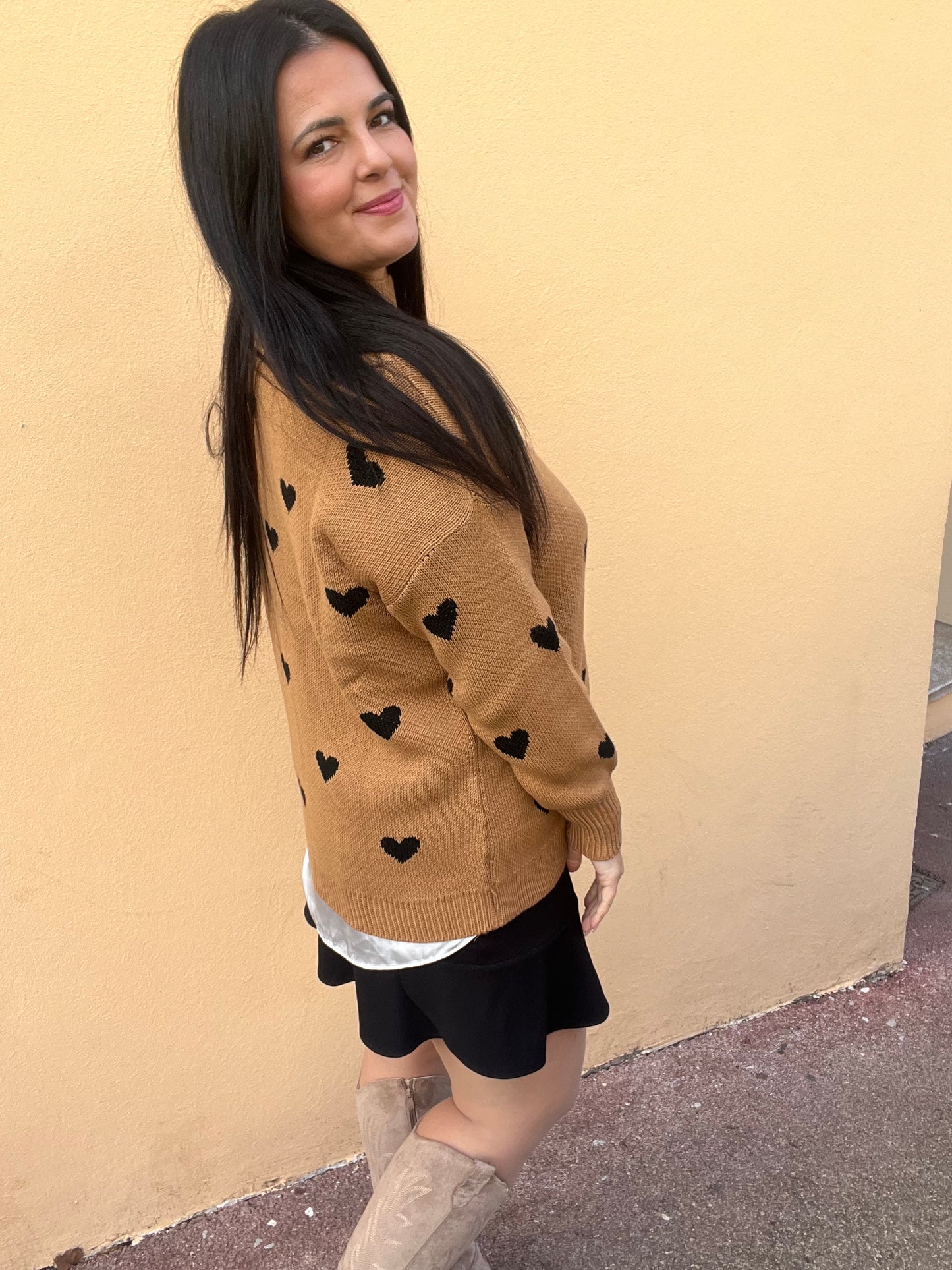 Pull grande taille camel cœurs