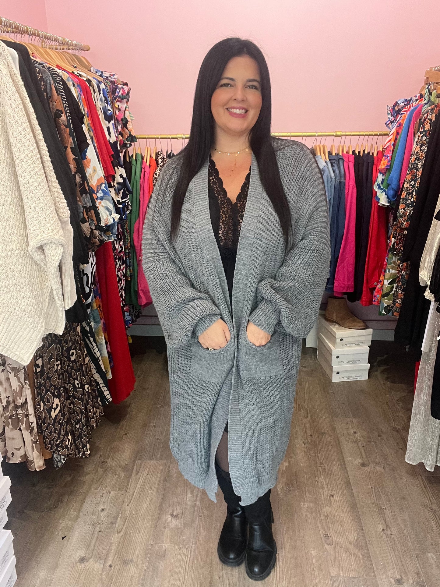 Gilet long gris ouvert en maille cotelée