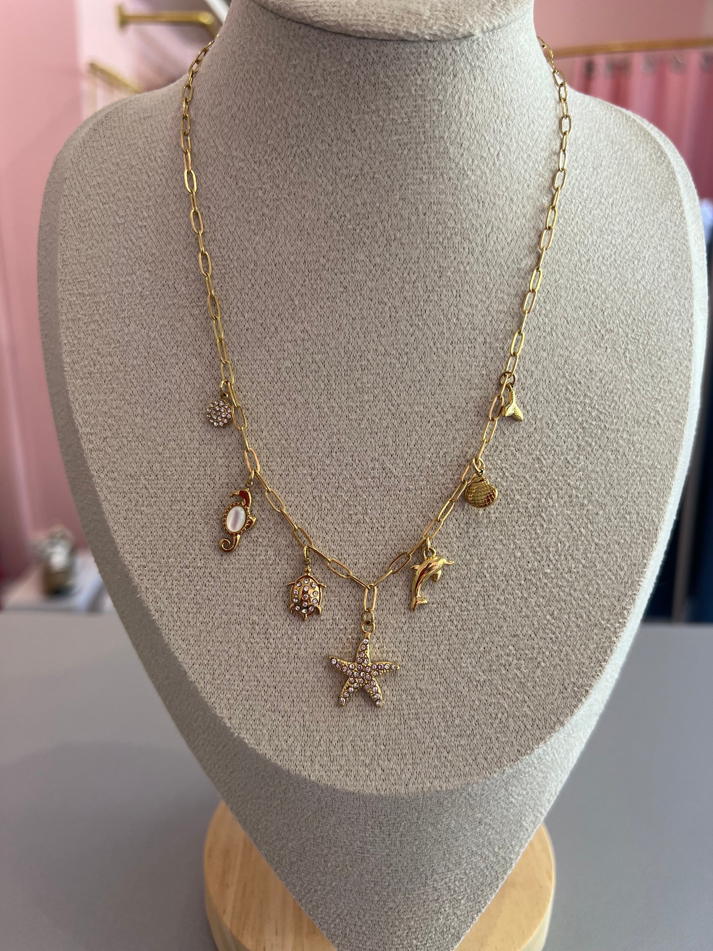 Collier ocean