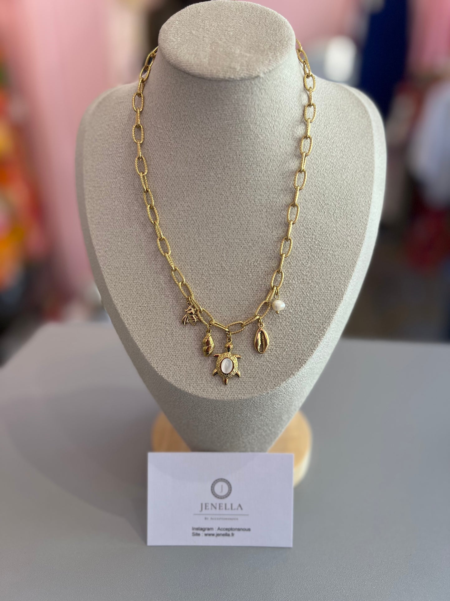 Collier tortue