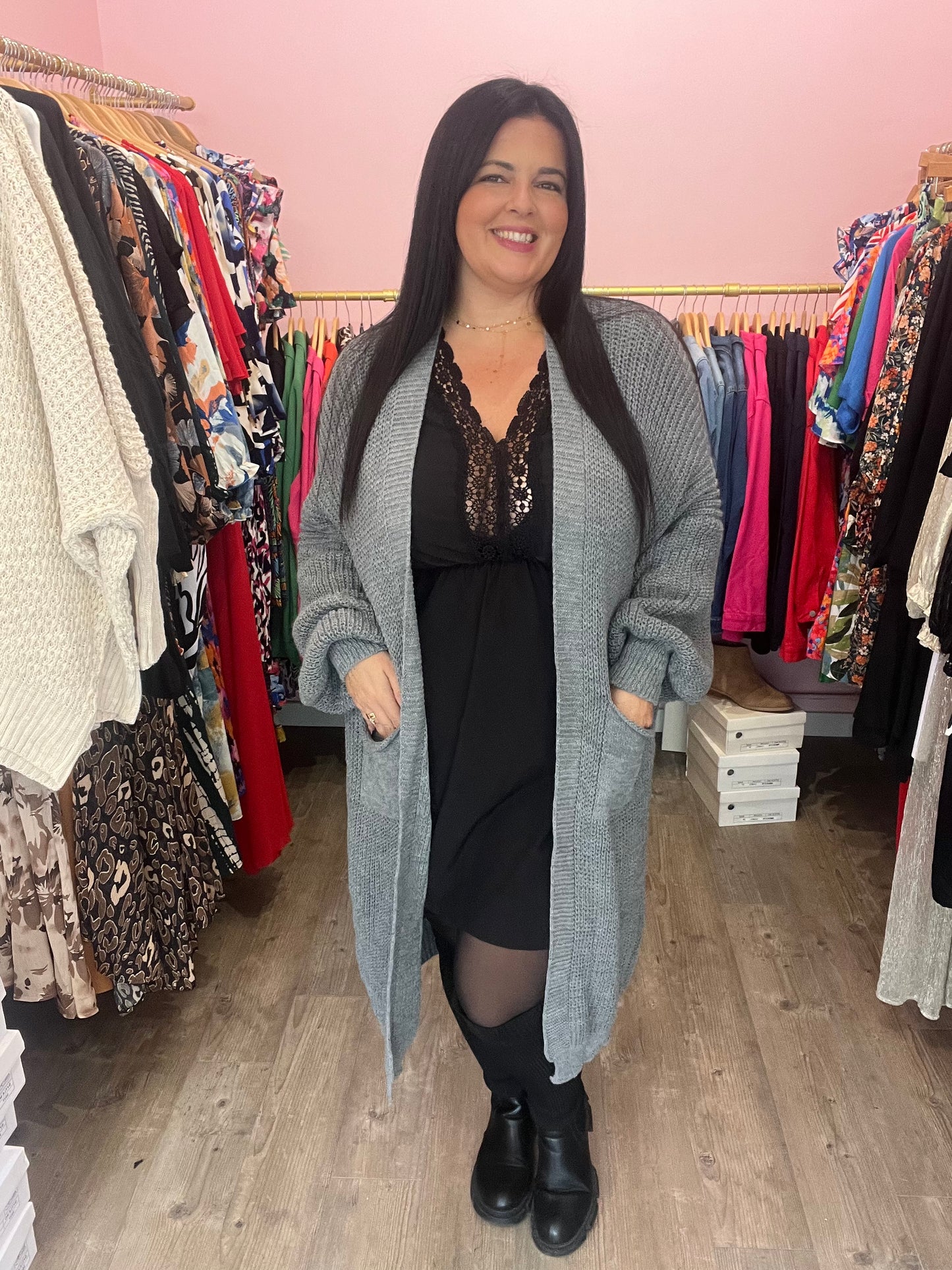 Gilet long gris ouvert en maille cotelée