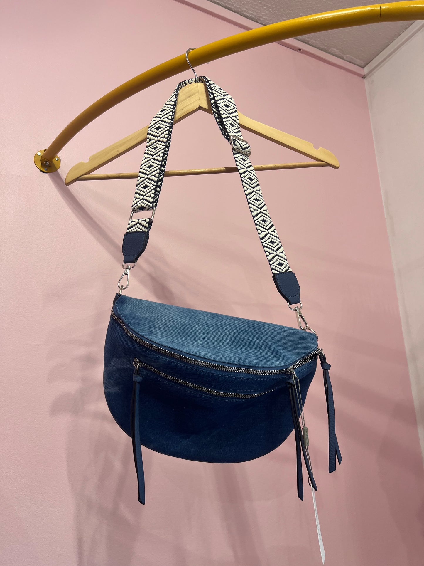 Banane double poche bleue foncée