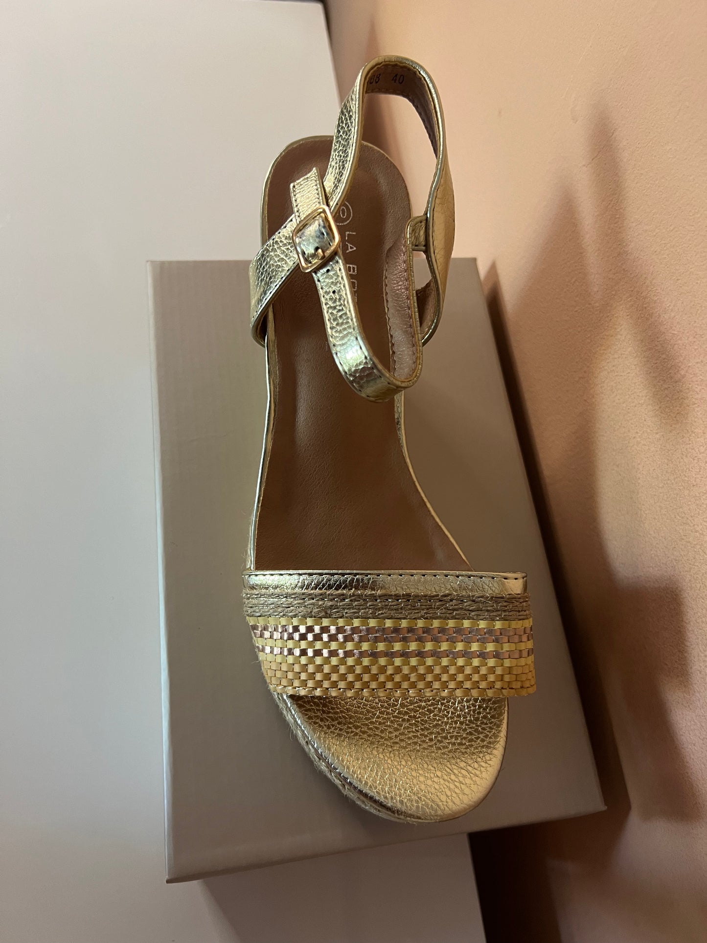 Sandales compensées